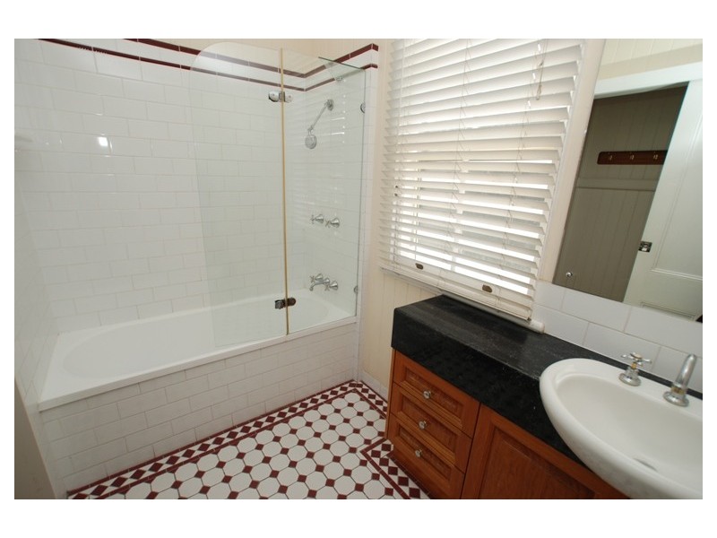 51 Rosemount Terrace, Windsor QLD 4030