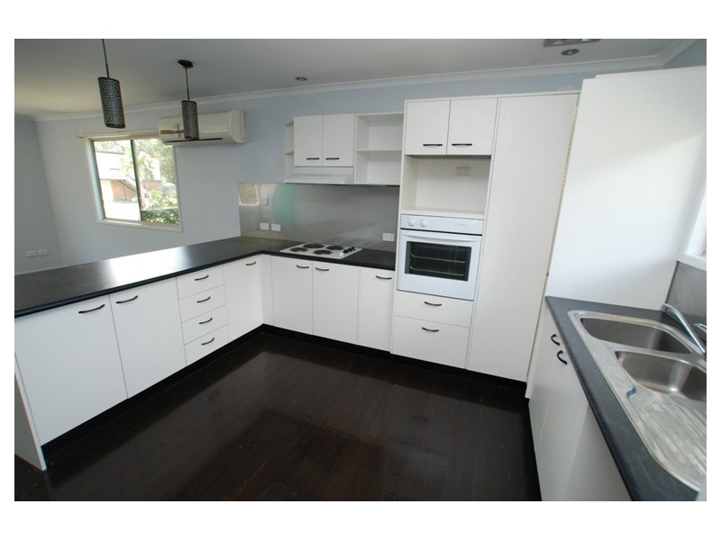 11 Leslie Street, Kallangur QLD 4503