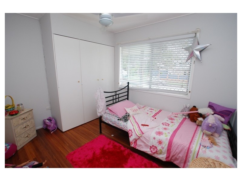 17 Karena Street, Brendale QLD 4500