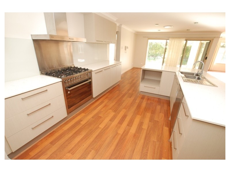 9 Krause Street, Deception Bay QLD 4508