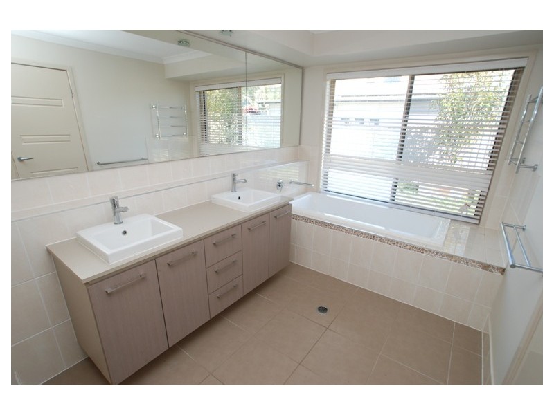 9 Krause Street, Deception Bay QLD 4508