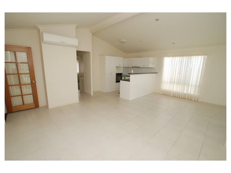 98 Service Road East, Burpengary QLD 4505