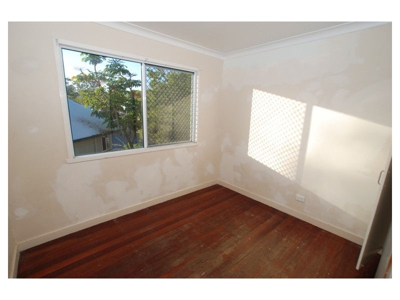 3 Dorkay Street, Stafford Heights QLD 4053