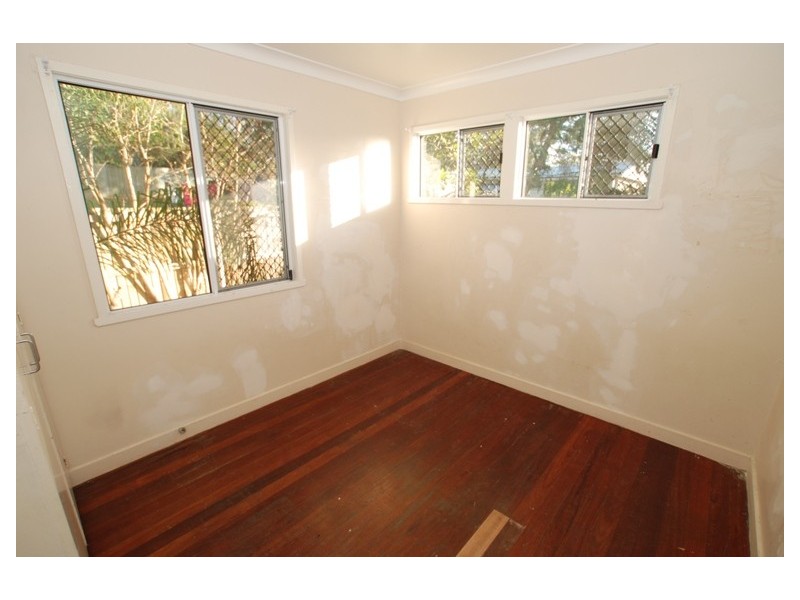 3 Dorkay Street, Stafford Heights QLD 4053