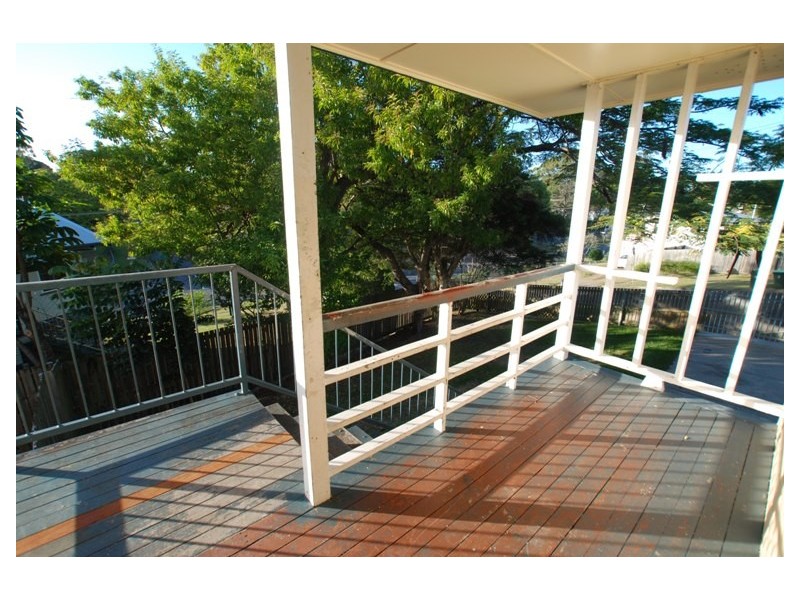 3 Dorkay Street, Stafford Heights QLD 4053