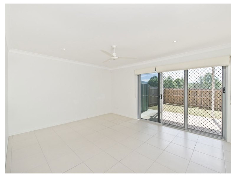 302 College Road, Karana Downs QLD 4306