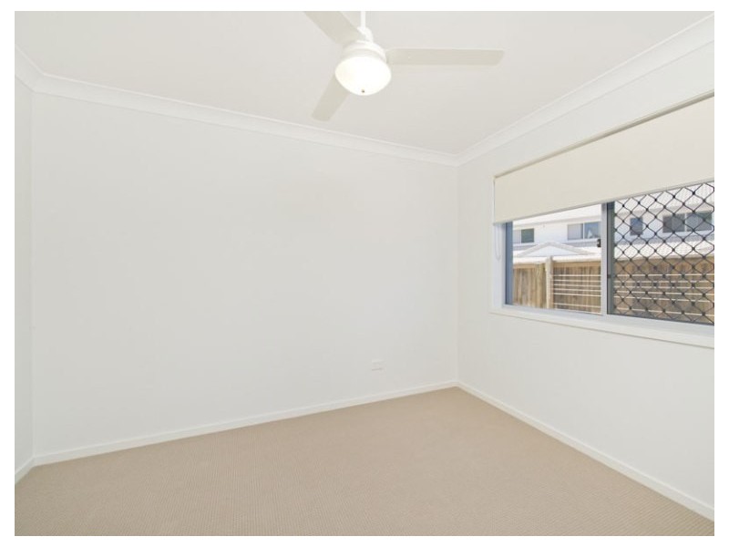 302 College Road, Karana Downs QLD 4306