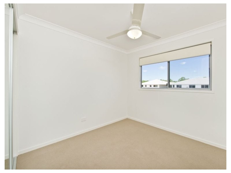 302 College Road, Karana Downs QLD 4306