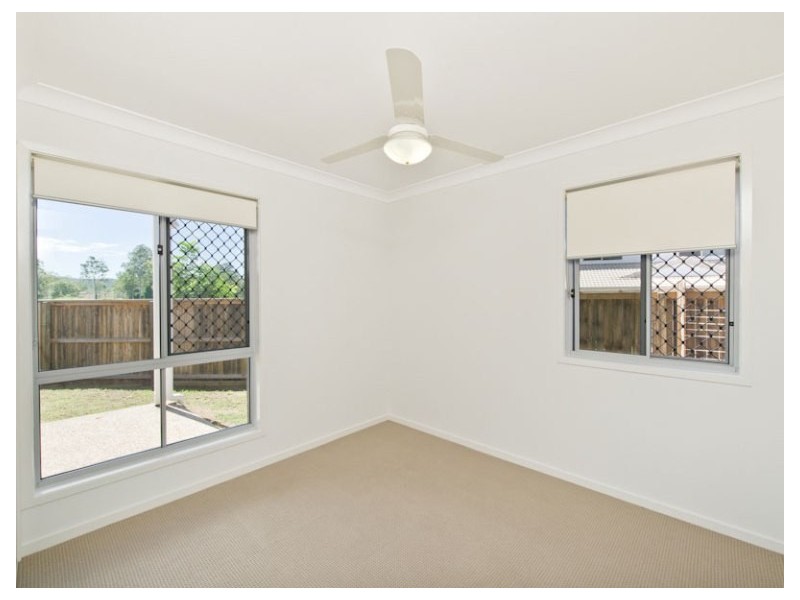 302 College Road, Karana Downs QLD 4306