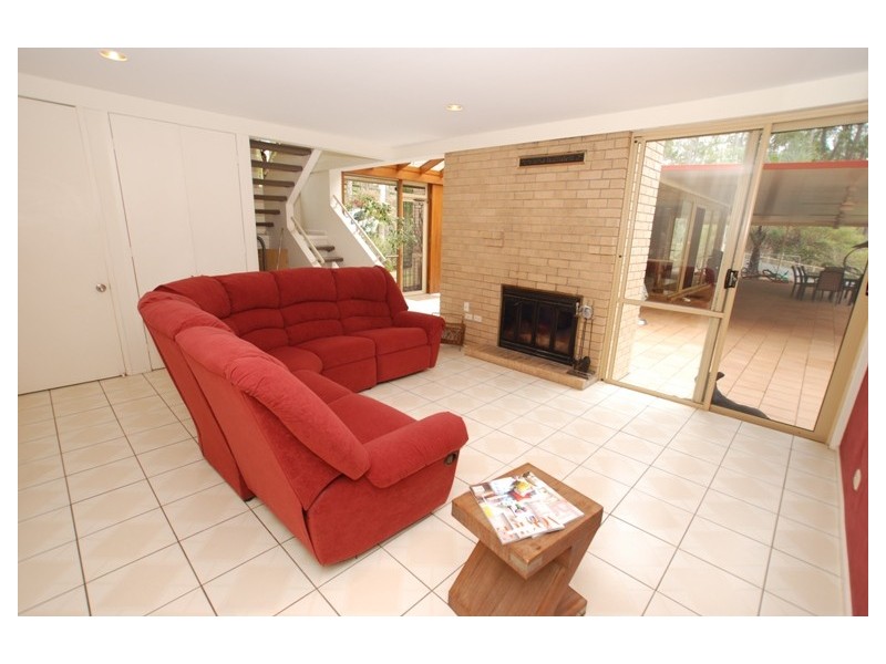 8 Thomas Court, Cashmere QLD 4500