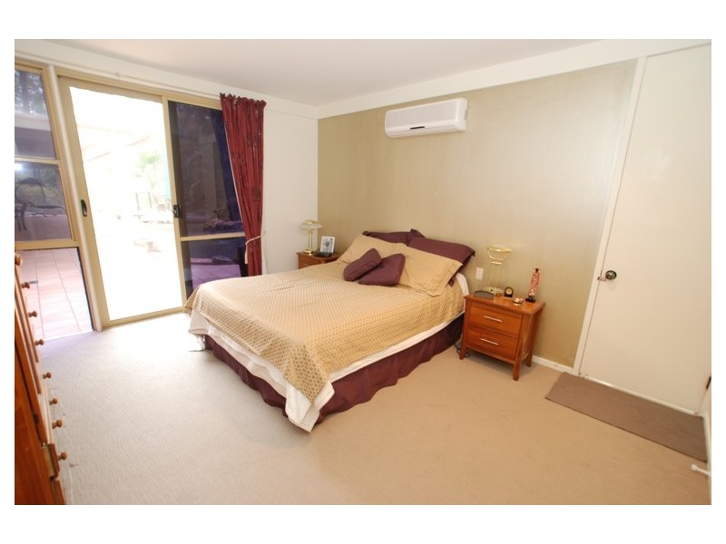 8 Thomas Court, Cashmere QLD 4500