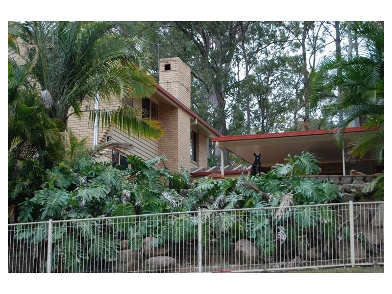 8 Thomas Court, Cashmere QLD 4500