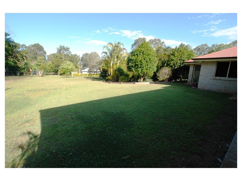 9 Thyme Court, Upper Caboolture QLD 4510