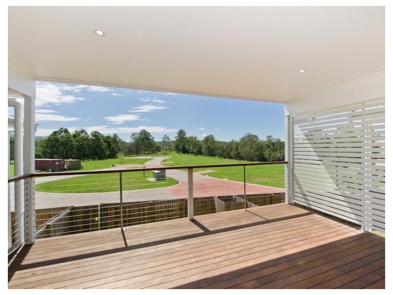 302 College Road, Karana Downs QLD 4306