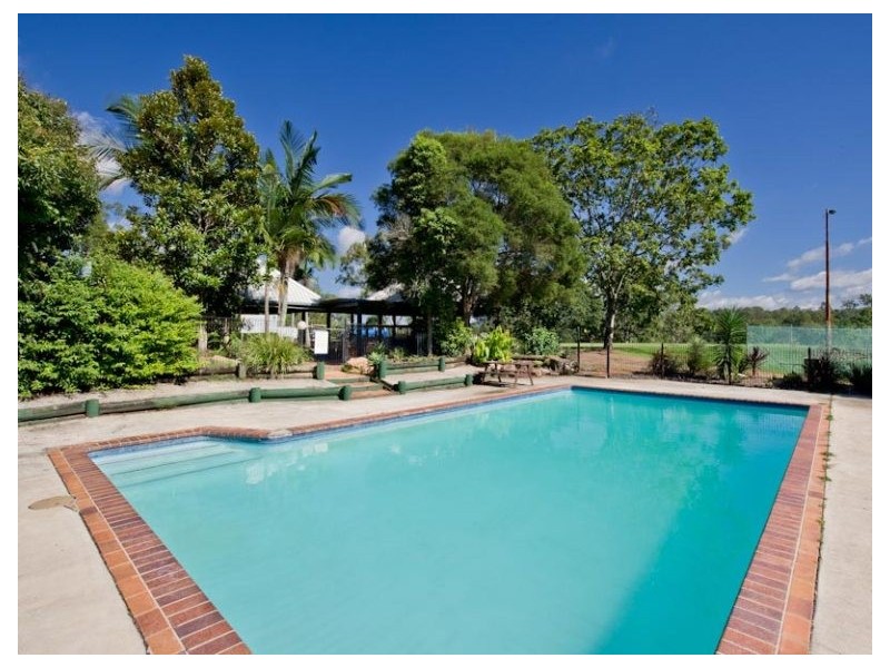 302 College Road, Karana Downs QLD 4306