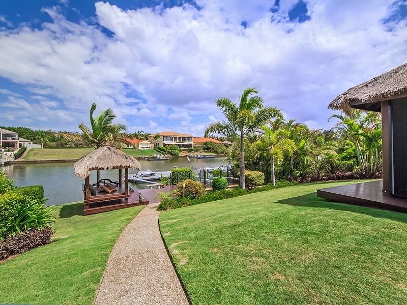 2117 FERNLEA ST, Hope Island QLD 4212