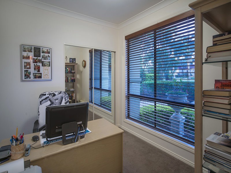 3147 RIVERLEIGH DRIVE, Hope Island QLD 4212