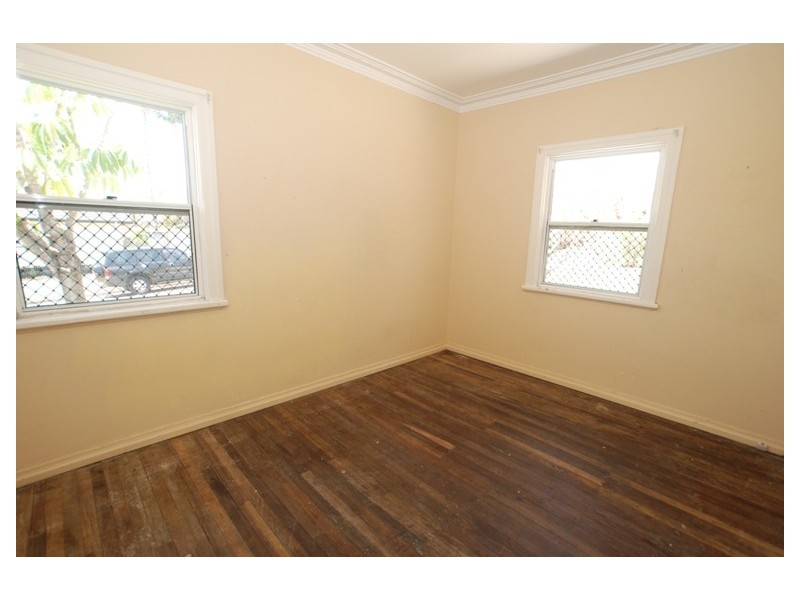 110 Mawson Street, Stafford Heights QLD 4053