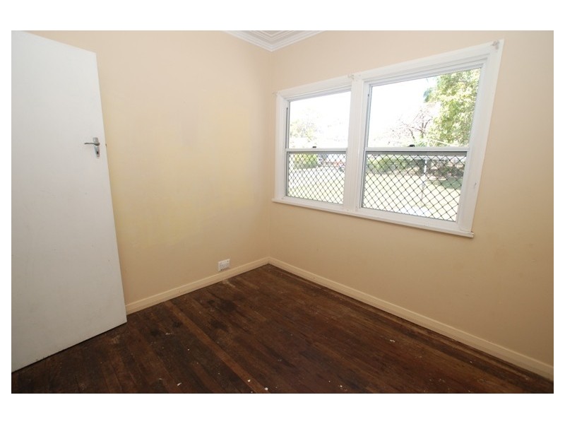 110 Mawson Street, Stafford Heights QLD 4053