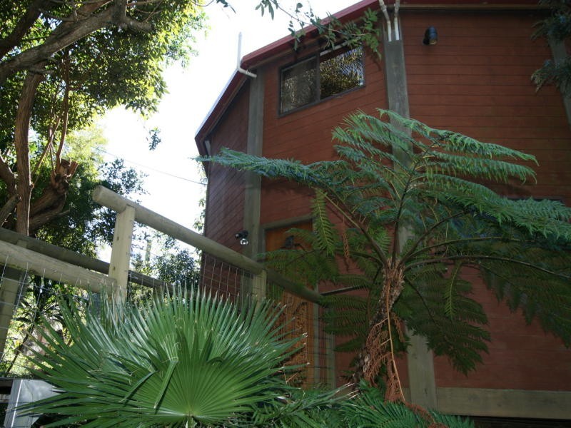 25 NORTH RD, Lower Beechmont QLD 4211