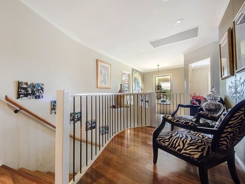 2117 FERNLEA CLOSE, Hope Island QLD 4212