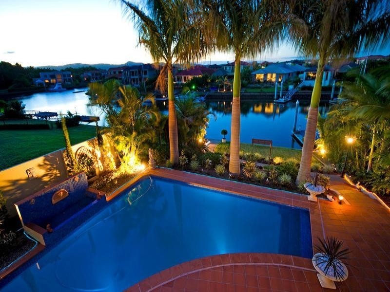 2107 CARLTON CLOSE, Hope Island QLD 4212