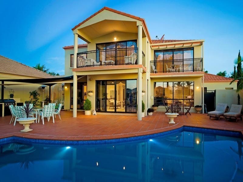 2107 CARLTON CLOSE, Hope Island QLD 4212