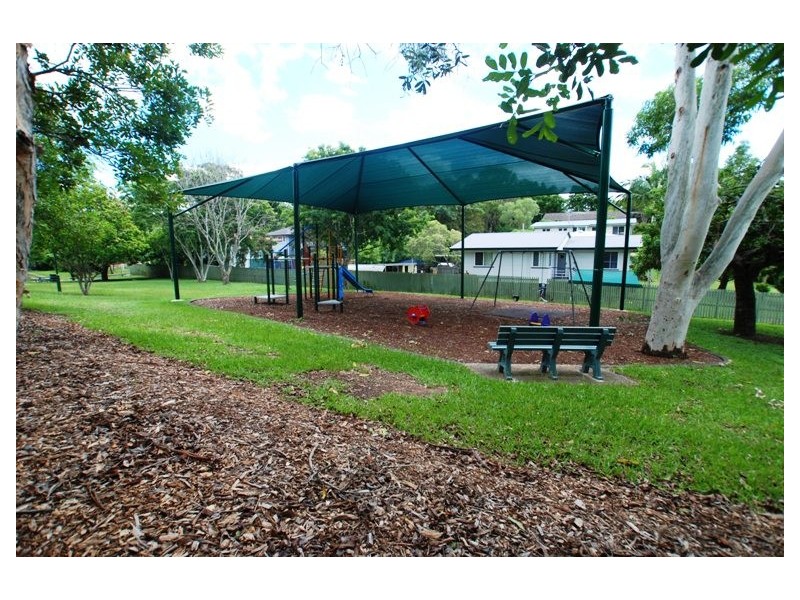 19 Maryland Street, Stafford Heights QLD 4053