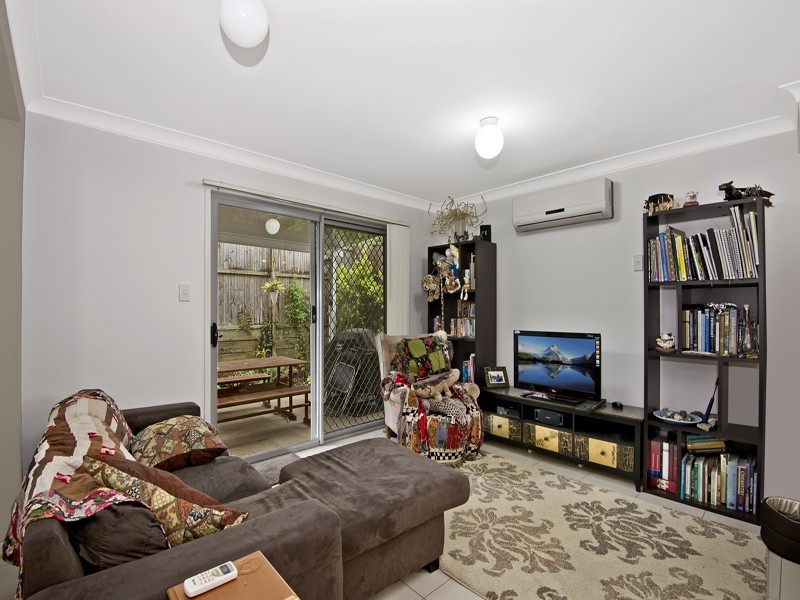 2/6-8 Petrie Street, Petrie QLD 4502