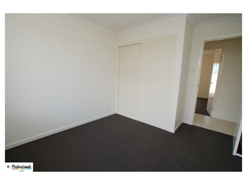 6 Auclair Street, Caboolture QLD 4510