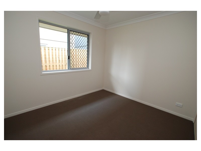 1/8 Endeavour Close, Fitzgibbon QLD 4018