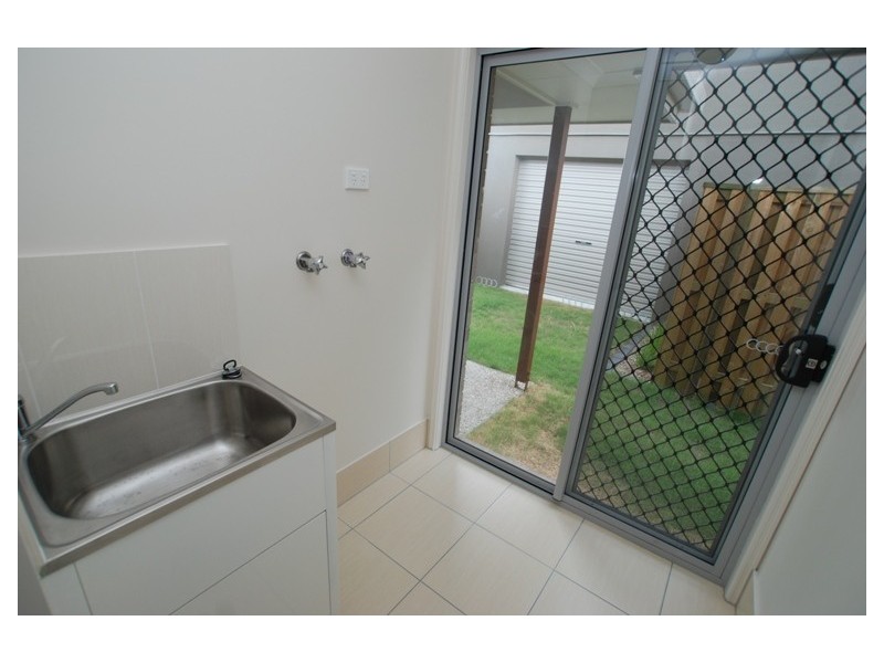 1/8 Endeavour Close, Fitzgibbon QLD 4018