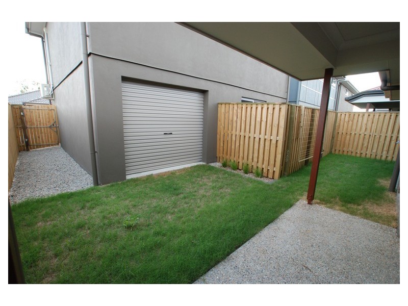 1/8 Endeavour Close, Fitzgibbon QLD 4018