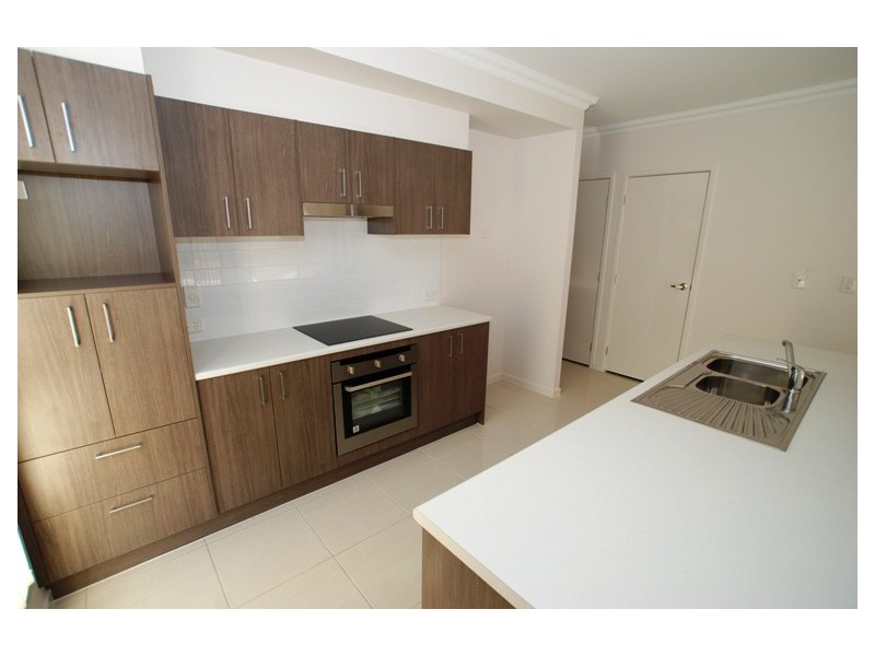 8 Densmore Street, Bracken Ridge QLD 4017