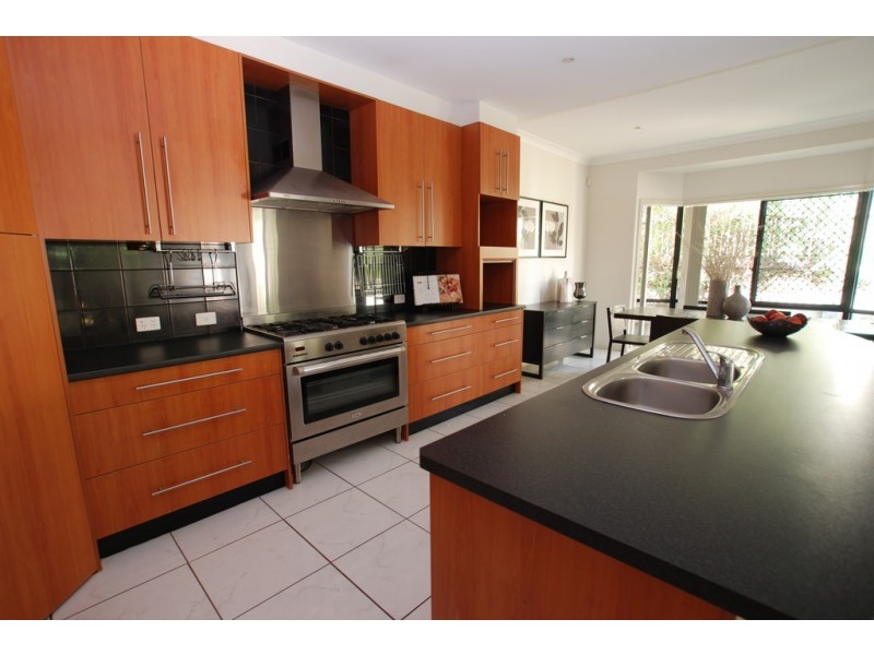 2 Highgrove Court, Kurwongbah QLD 4503