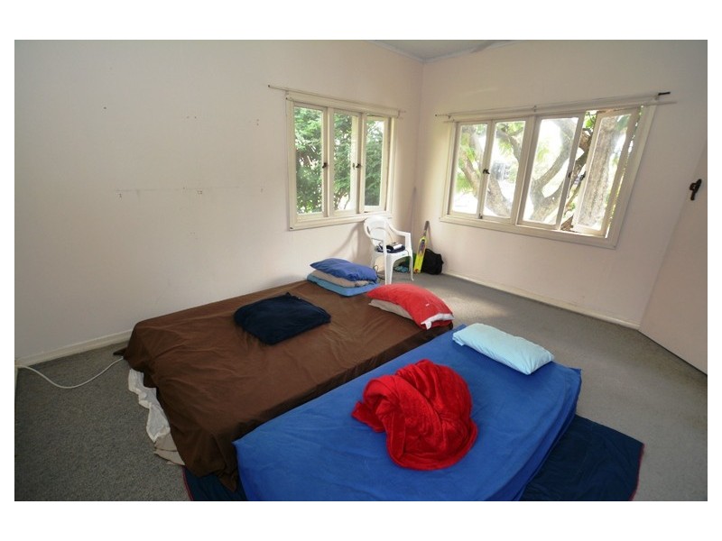 100 Hamilton Road, Wavell Heights QLD 4012