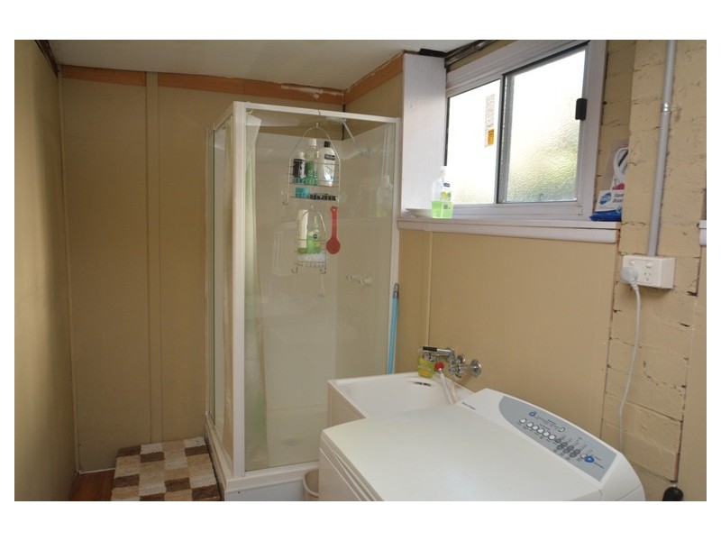 100 Hamilton Road, Wavell Heights QLD 4012