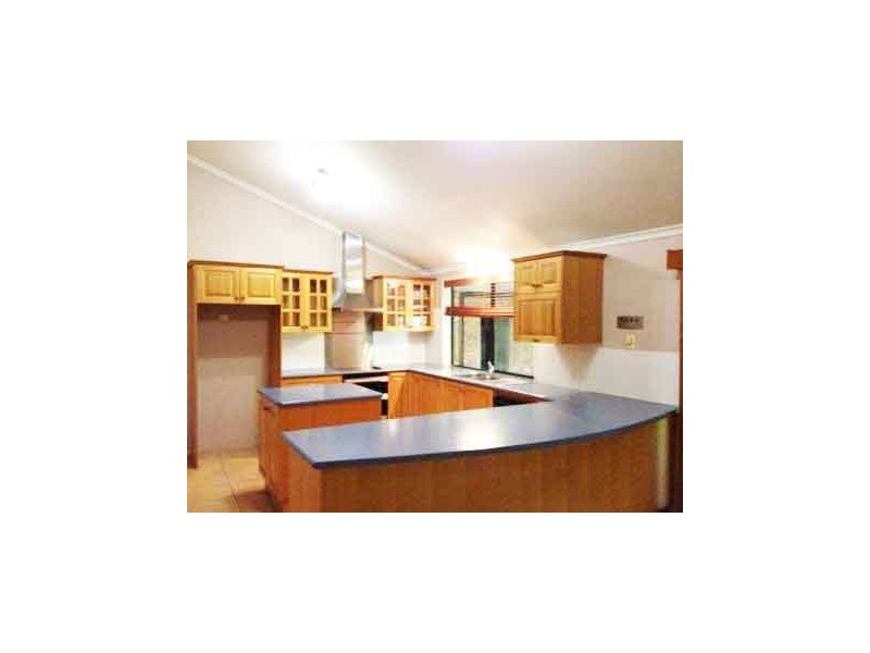 5 ELATUM COURT, Shailer Park QLD 4128