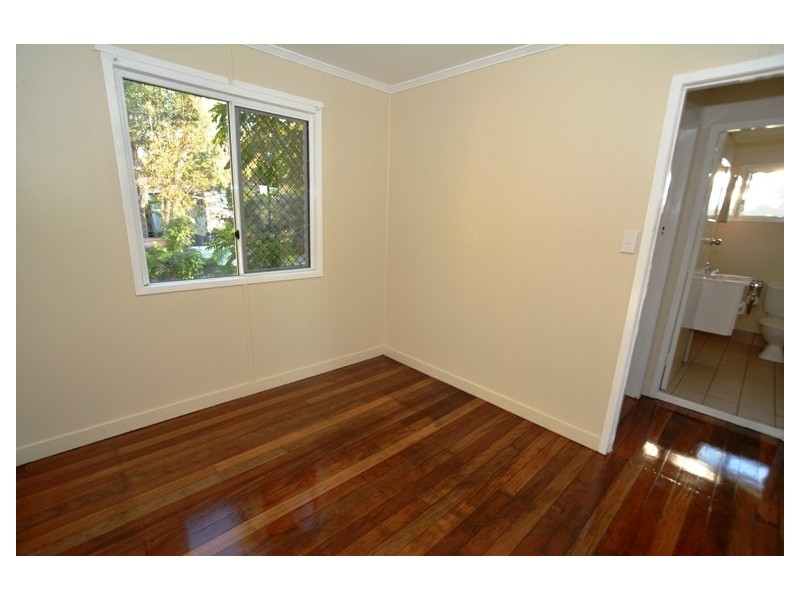 84 Ringrose Street, Stafford Heights QLD 4053