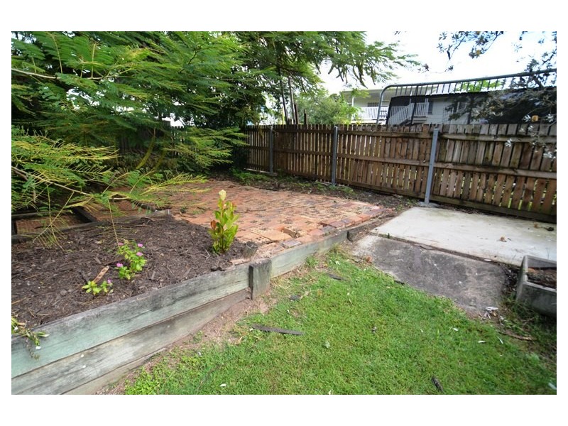 18 Garde Street, Stafford QLD 4053