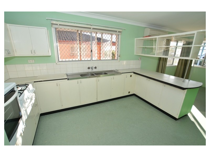 38 Hilltop Avenue, Chermside QLD 4032