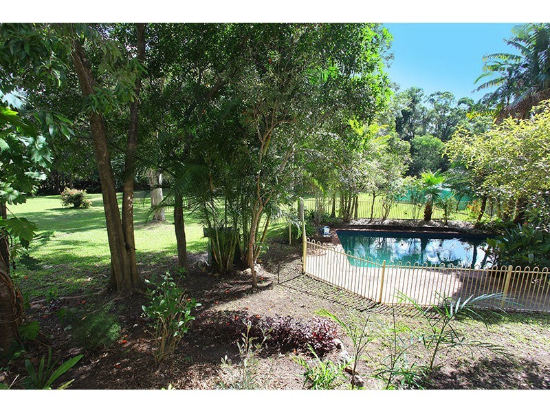 4 EWAN ST, Nerang QLD 4211