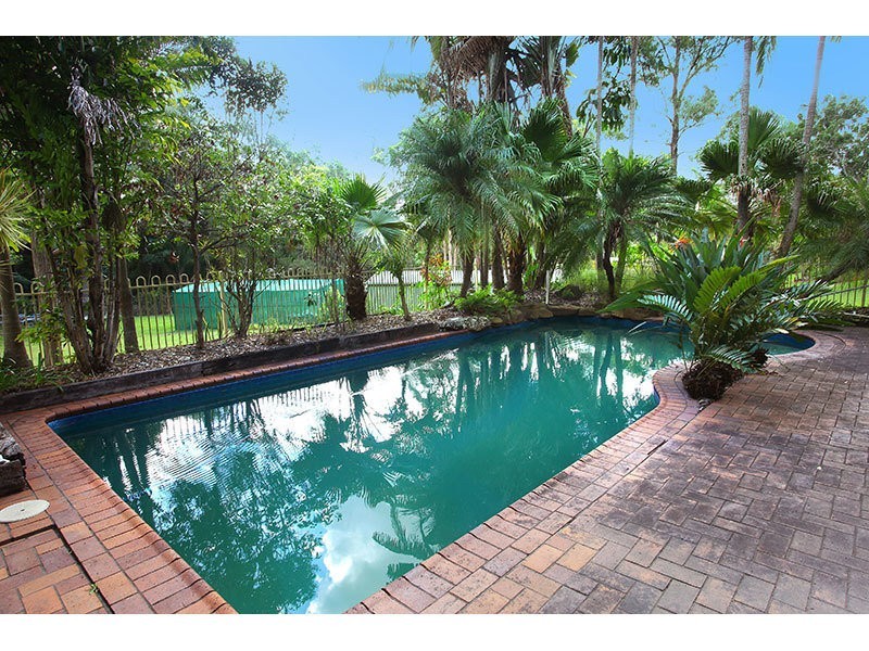 4 EWAN ST, Nerang QLD 4211