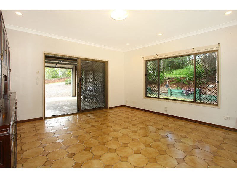 4 EWAN ST, Nerang QLD 4211