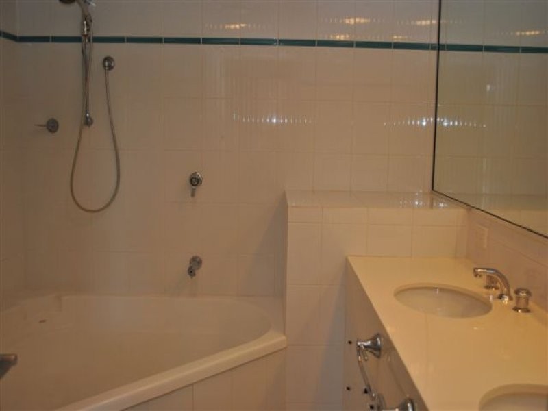 5427 BAYHILL TERRACE, Sanctuary Cove QLD 4212