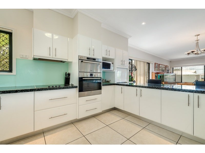 1 JIMMIESON AVENUE, Labrador QLD 4215