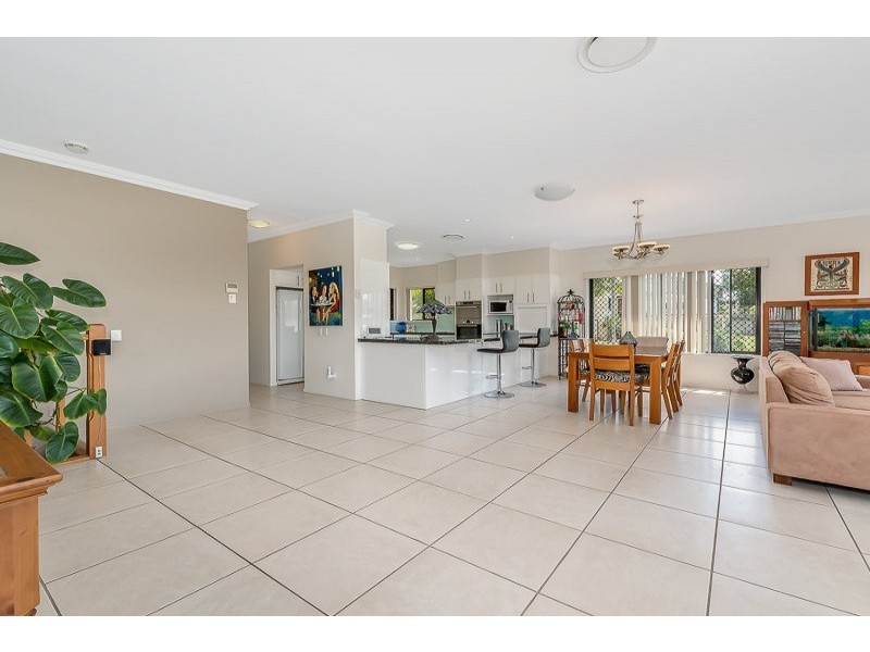 1 JIMMIESON AVENUE, Labrador QLD 4215