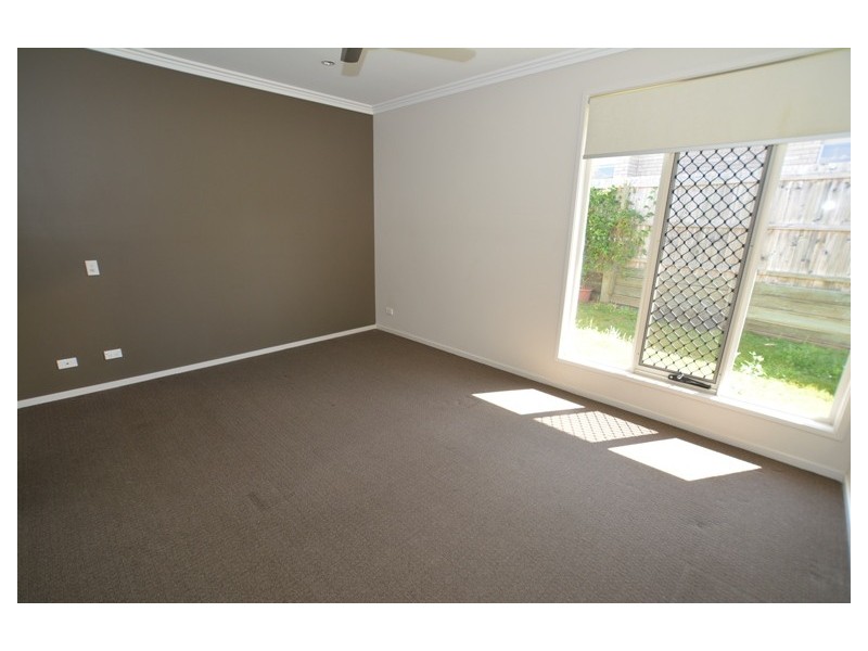 58 Mackintosh Drive, North Lakes QLD 4509