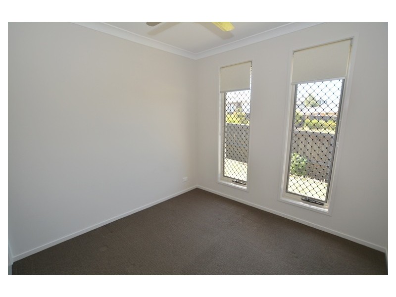 58 Mackintosh Drive, North Lakes QLD 4509