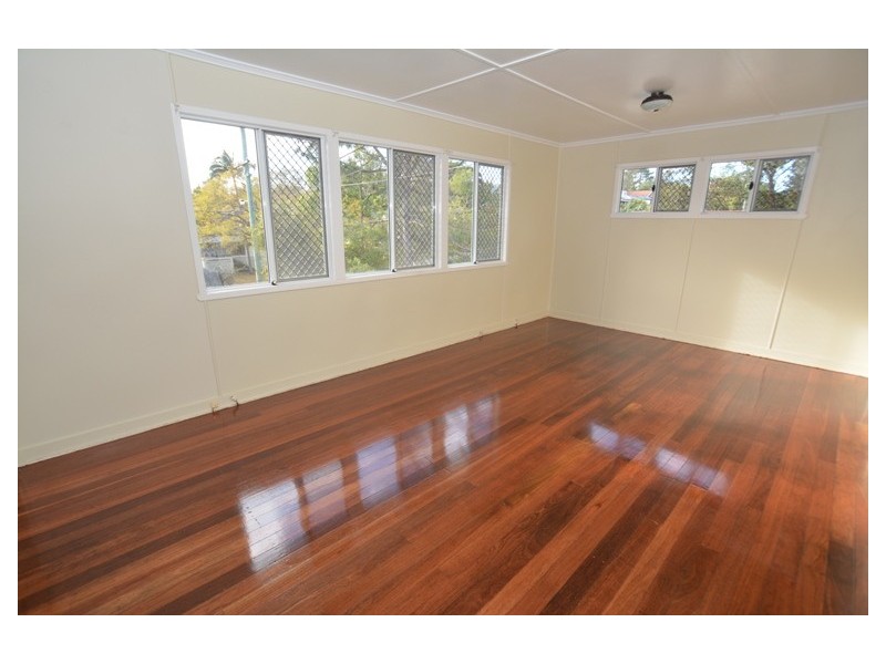 94 Farrant Street, Stafford Heights QLD 4053